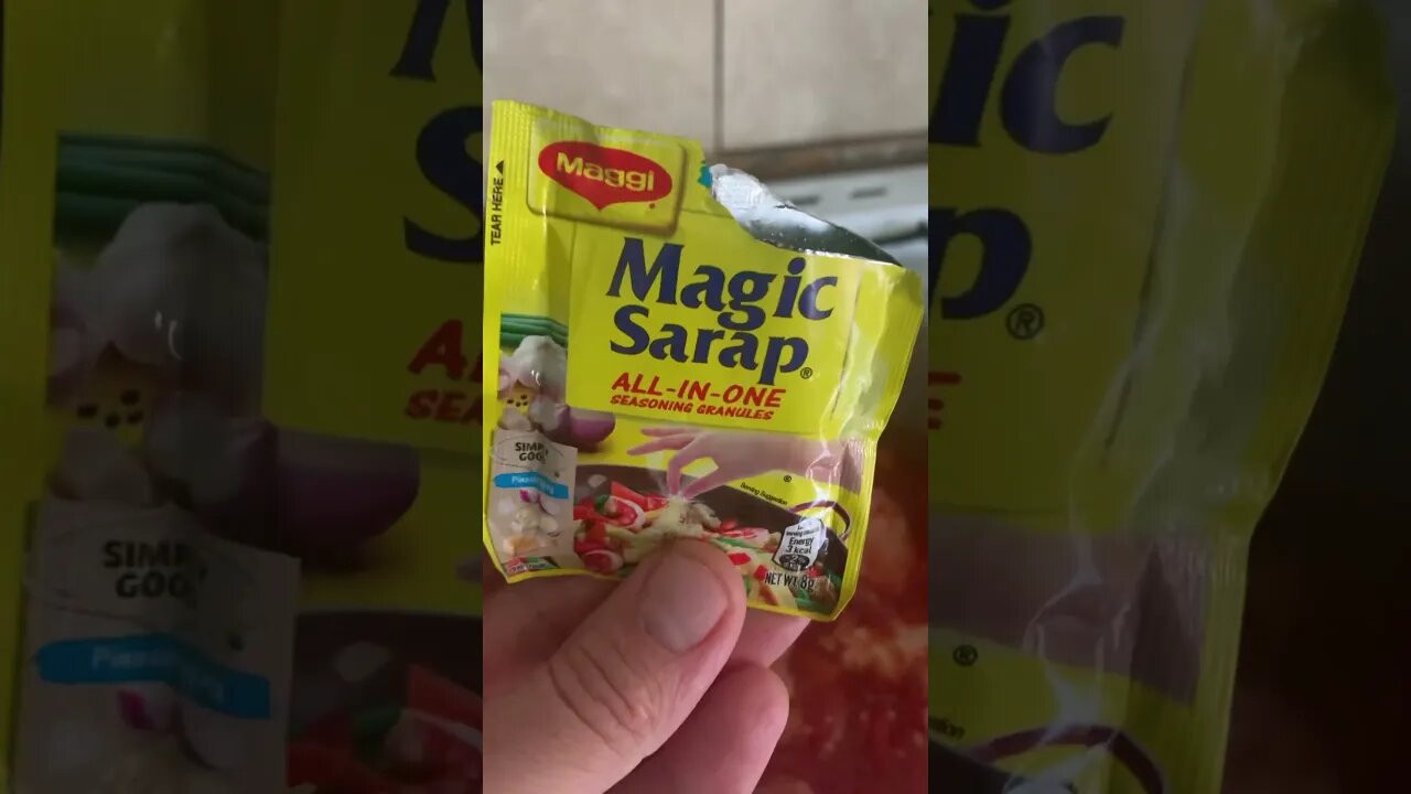 Cooking chicken in tomato paste with onion