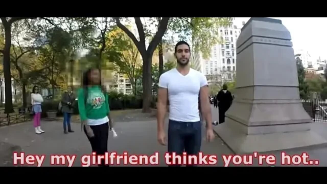 MAN IS HARASSED BY WOMEN IN NEW YORK CITY