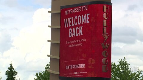 Hollywood Casino reopens after 2 months to large crowd