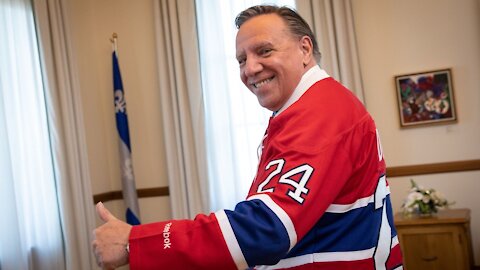 Legault invite à regarder un autre programme que les Habs ce soir et ça fait réagir