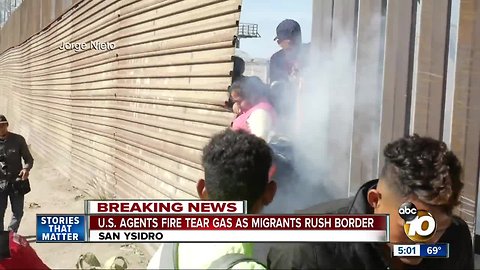 Migrants rush border, port of entry shuts down