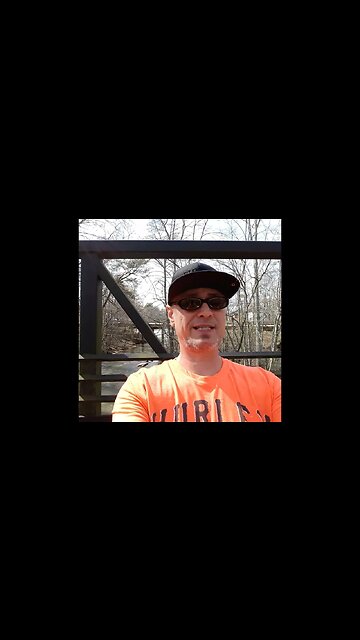 Beautiful Feminist Women Can't Keep a Man