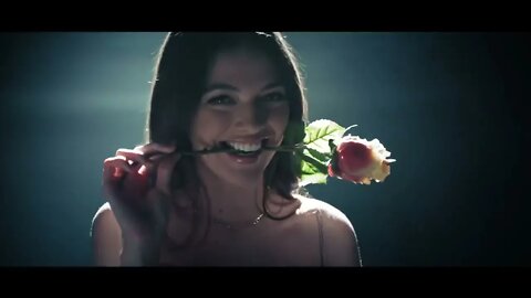Arcángel, Sech, Romeo Santos - Sigues Con Él Remix (Video Oficial)