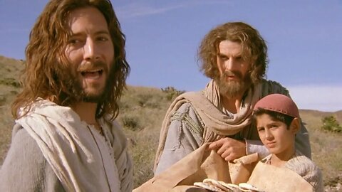 West Central K’iche’ - John 6:1-15 “Jesus feeds a multitude” [qucW]