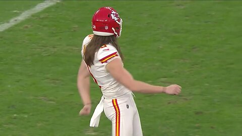 He Deserves All-Pro for This play Alone 🤯