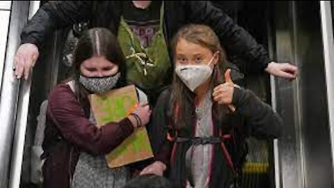 Greta Thunberg arrives in Glasgow for COP26