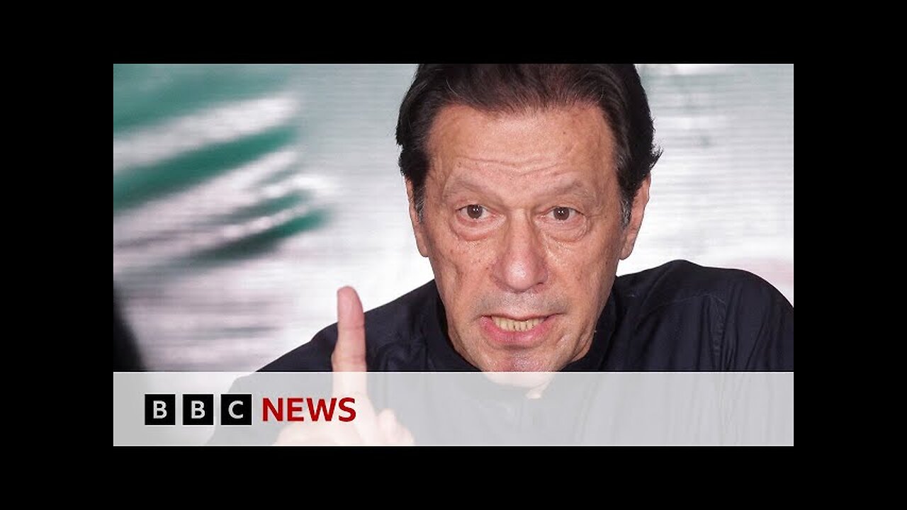 Imran Khan: Jail term suspended for Pakistan's former leader - BBC News