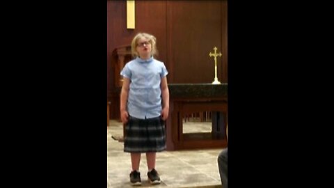 7-YEAR-OLD GIRL SINGS "HALLELUJAH"