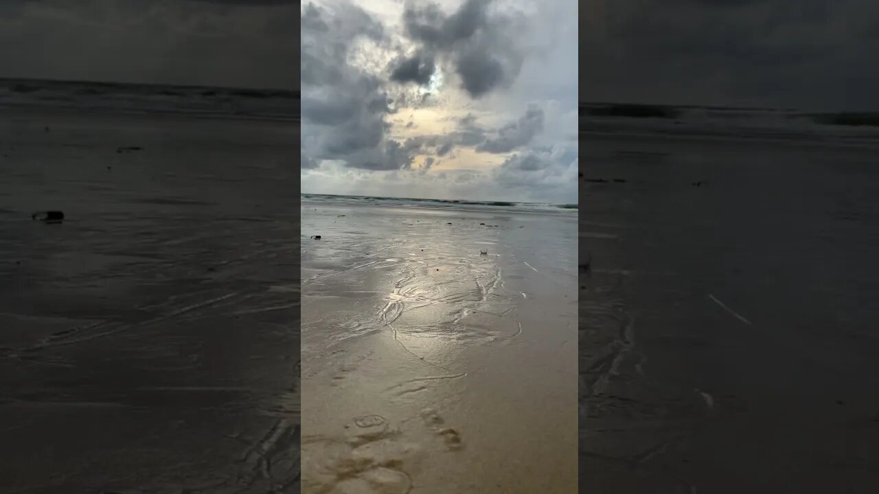 Cloudy sandy beach. ☺️☺️☺️😎