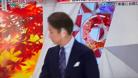 テレビで生放送中の女性アナウンサーが倒れる。 ｍＲＮＡ（コロナワクチン治験薬）は安全性が認可されていないモノです。
