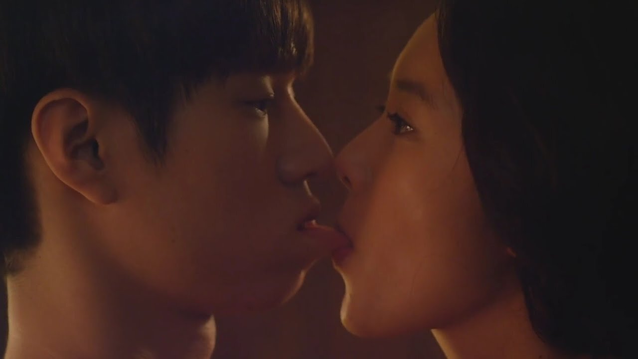Exclusive For Ladies (2015) Kissing Scene | Best Korean Movie Kiss Scene