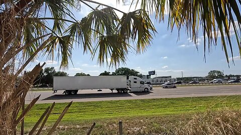 I-4 at The Rosen Inn at Pointe Orlando - Late Afternoon traffic and sound