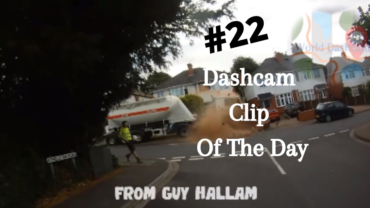 Dashcam Clip Of The Day #22 - World Dashcam - Truck Loses Brakes - Need A New Bricklayer?