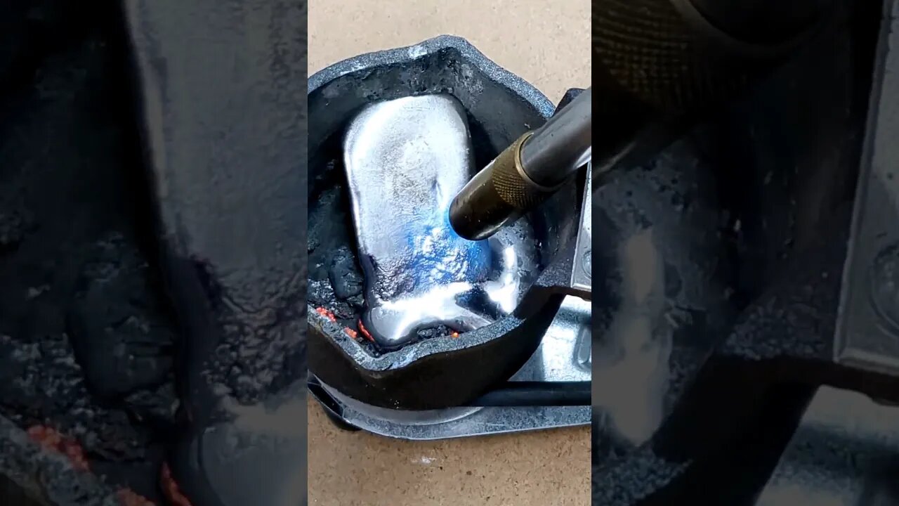 Watch Metal Melt - Melting Pewter