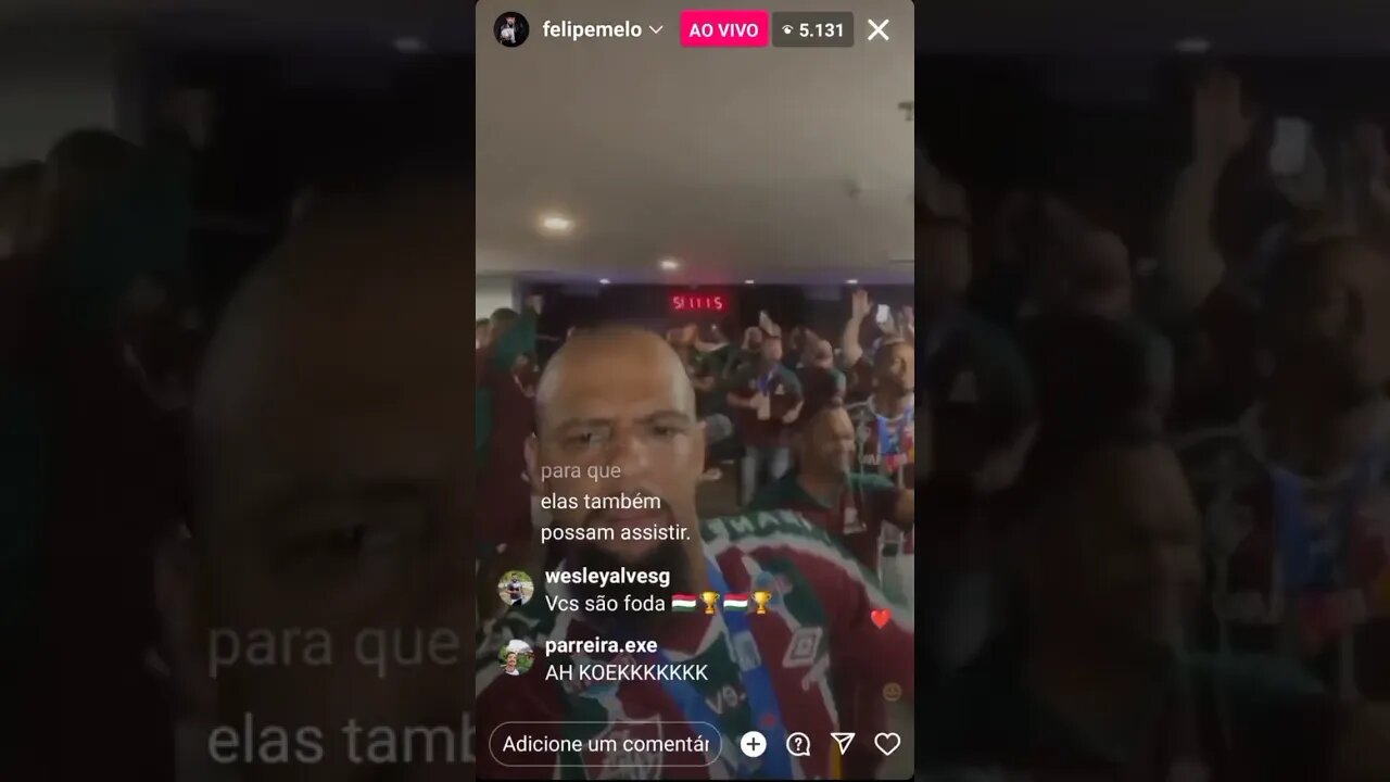 Jogadores do Flu cantando "Boi da cara preta, Paulo Henrique Ganso joga mais que o Arrascaeta"