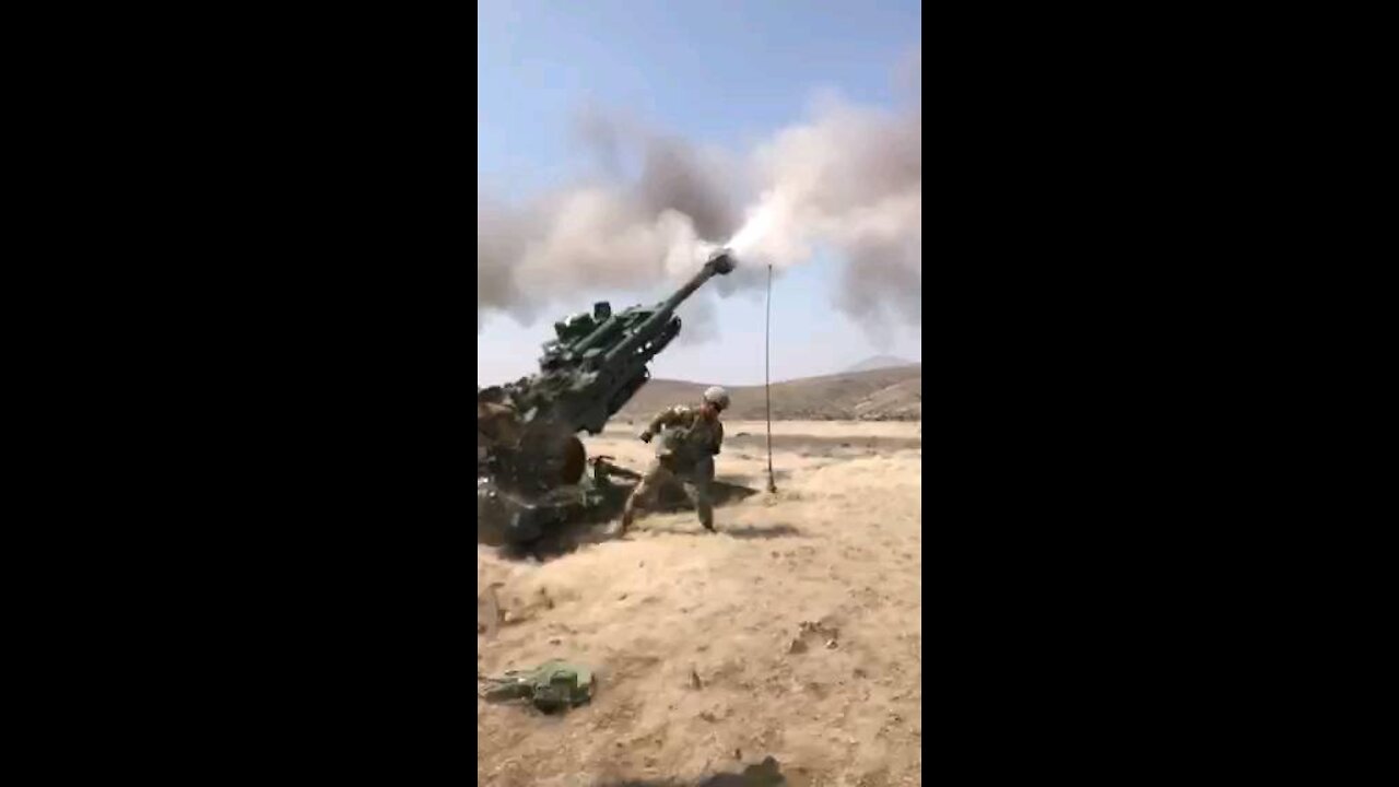 M777 Firing Slow Motion