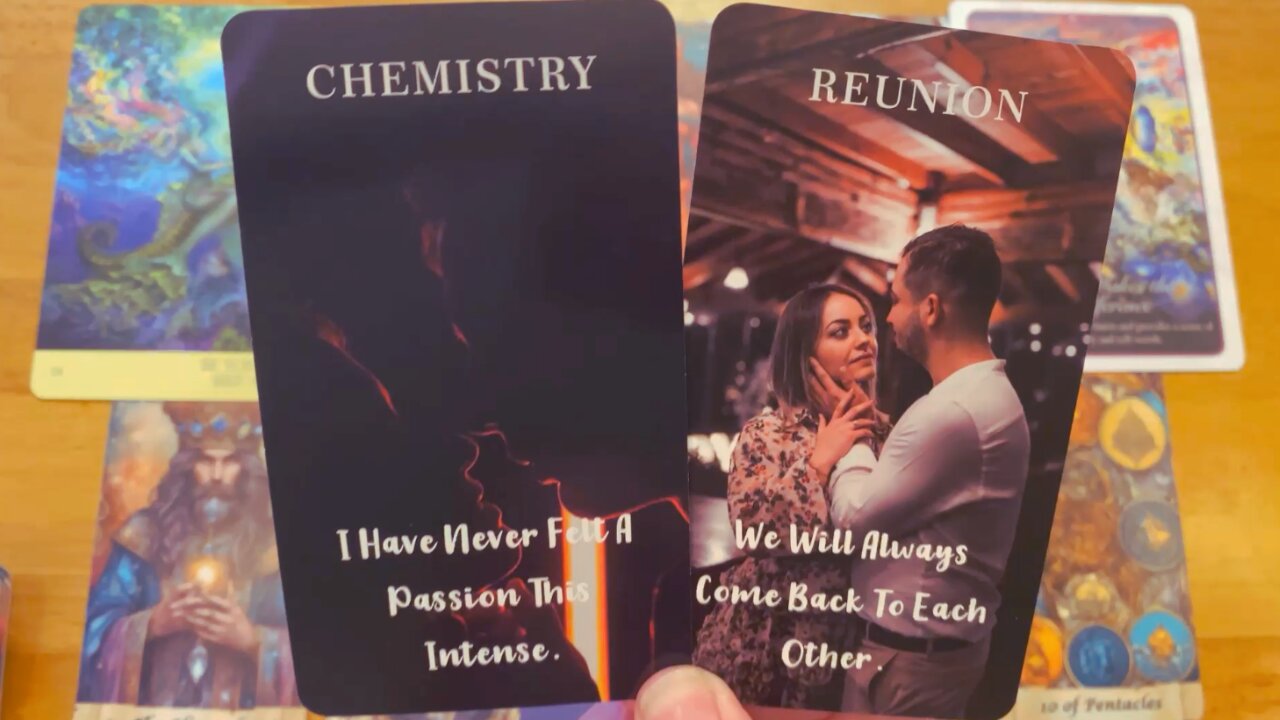 IT'S TIME TO REUNITE ♥️ THIS PERSON CAN'T LET YOU GO! 🌹 COLLECTIVE LOVE READING (IN-DEPTH)