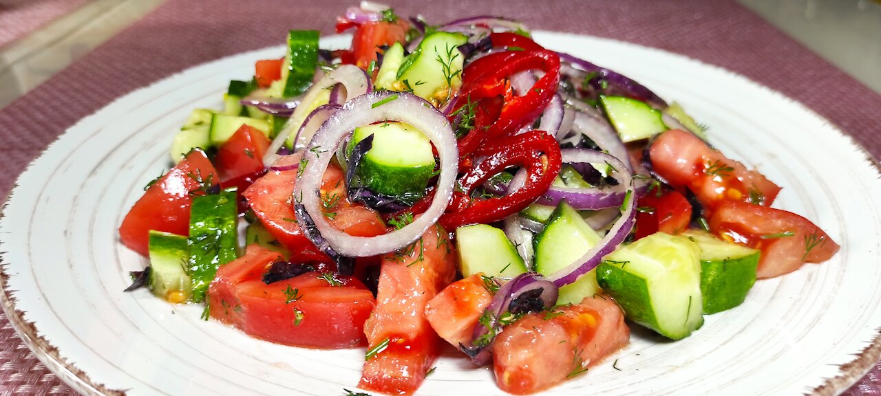 Vitamin vegetable salad with basil.