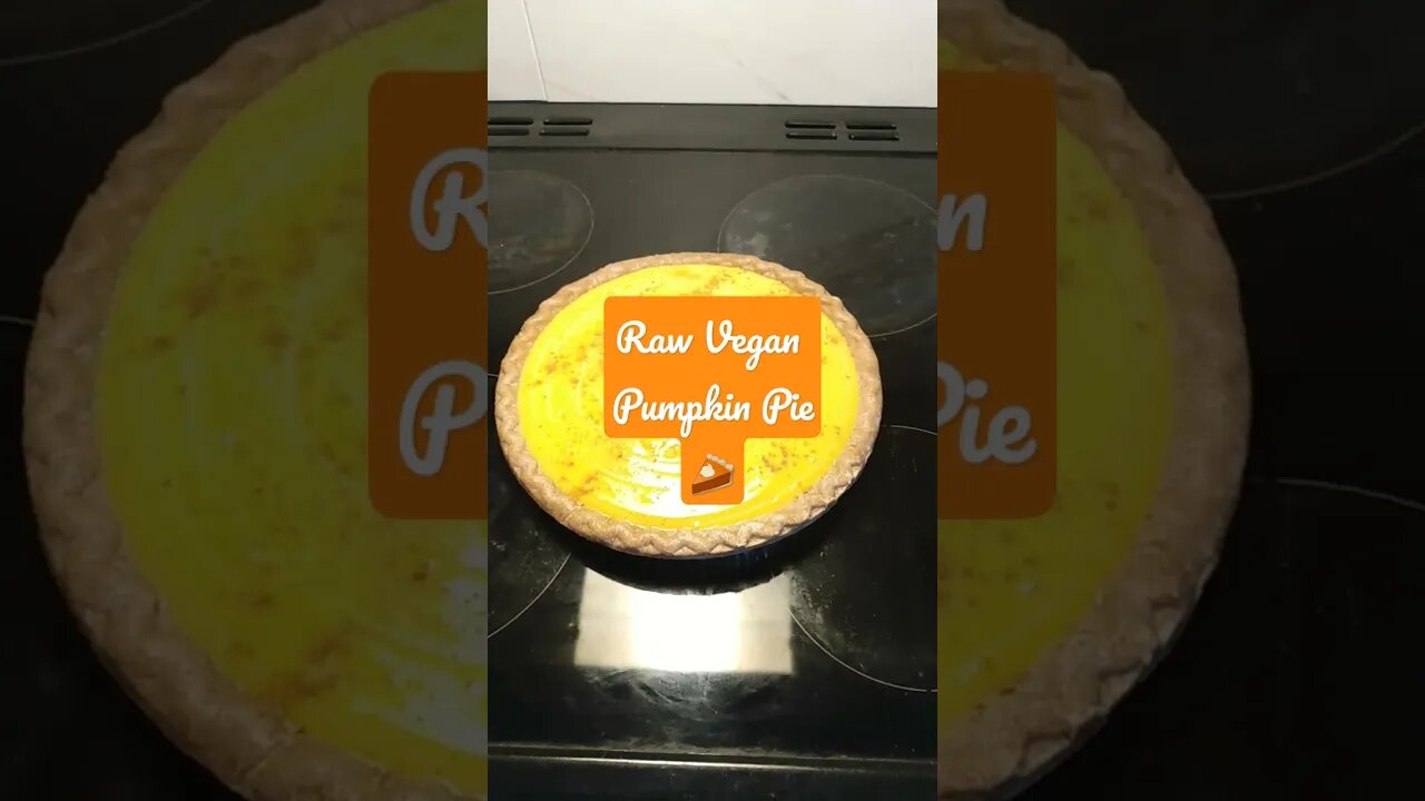 Hold On Wait a Minute, a Willow Smith Song playing whilst I make a raw vegan pumpkin pie 🥧