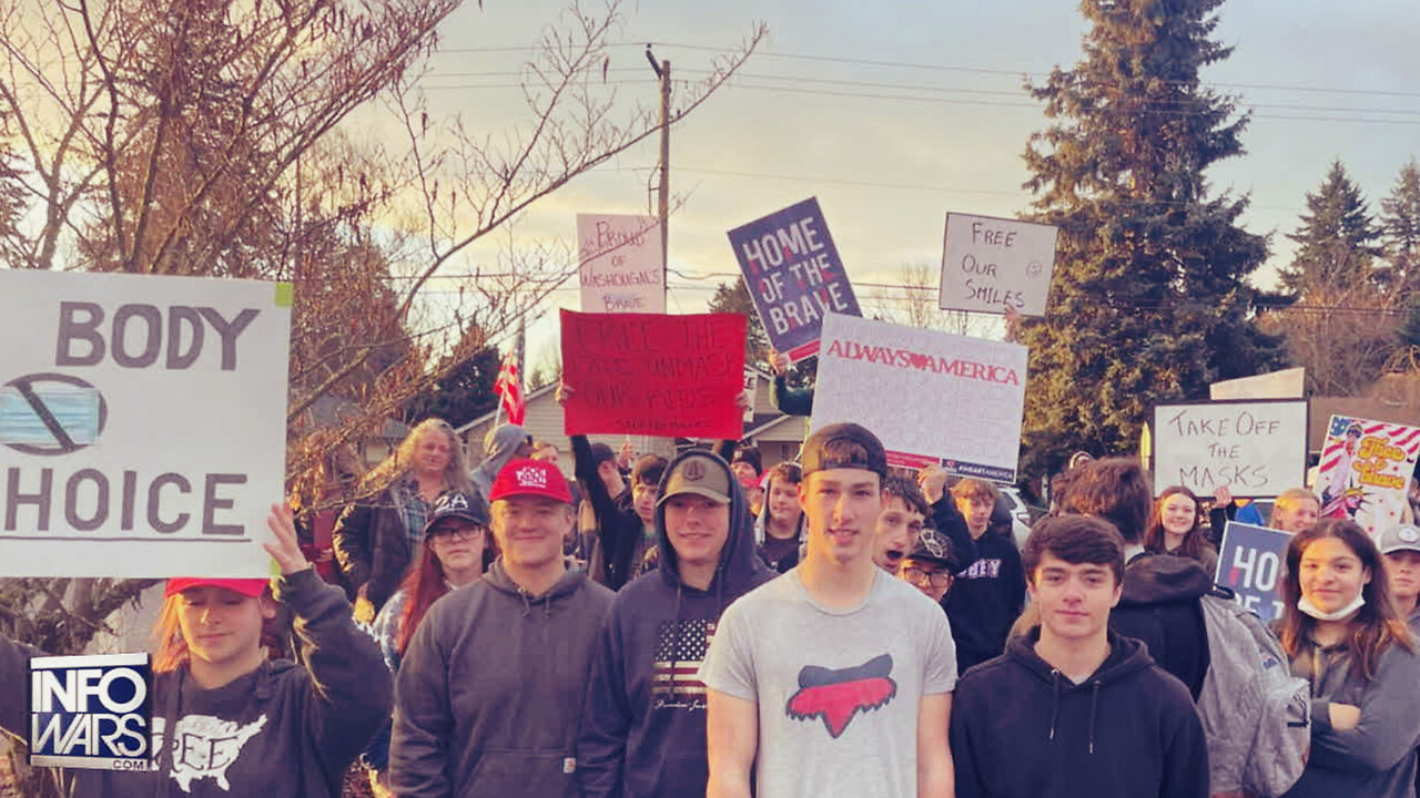 VIDEO: Washington High School Students Walk Out Over Mask Mandates