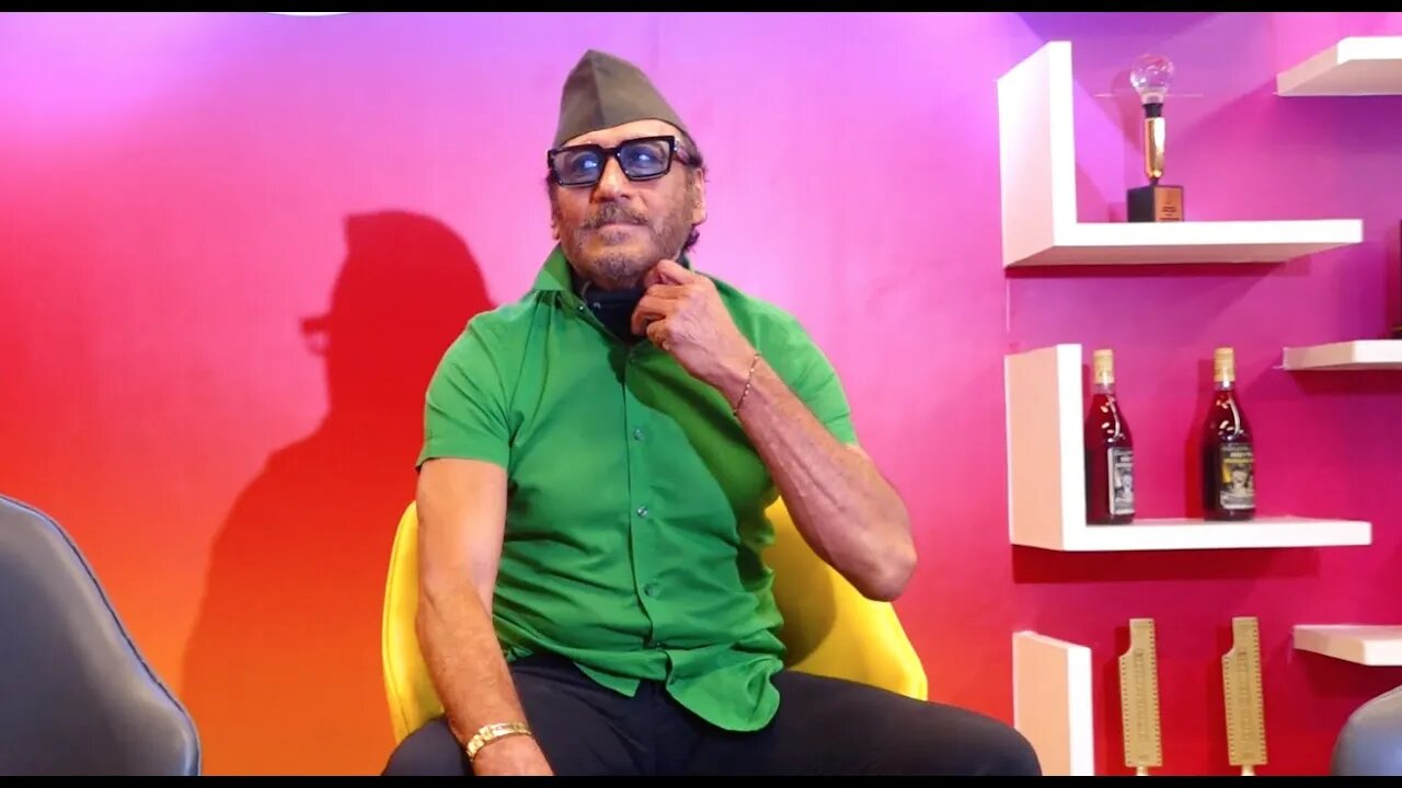 Jackie Shroff Dheke Apne purane Style Mai