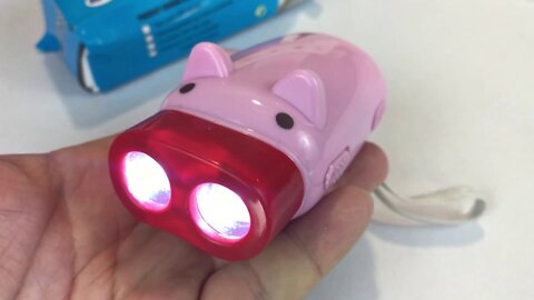 Hand Crank Dynamo LED Pig Flashlight Review