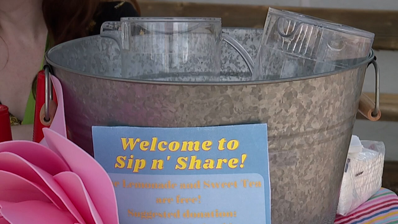 Tucson Sip n' Share Helps Community