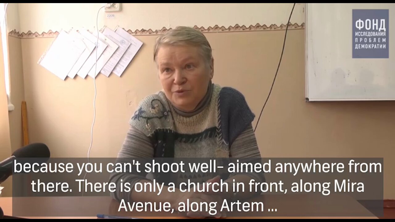 Olga Shapovalova tells how in Mariupol, in the district near the Drama Theater, Ukrainian tanks shot at residential buildings and churches