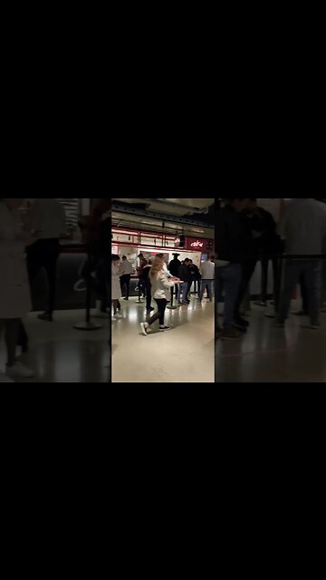 Cathcart Montreal resto busy day