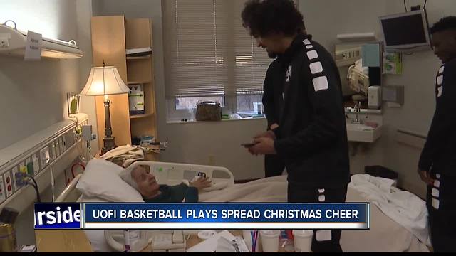 Vandal athletes spread holiday cheer