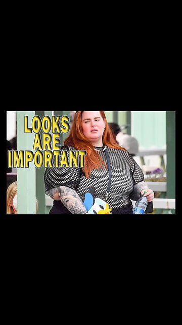 Tess Holliday Reminds Everyone That Looks Are Important