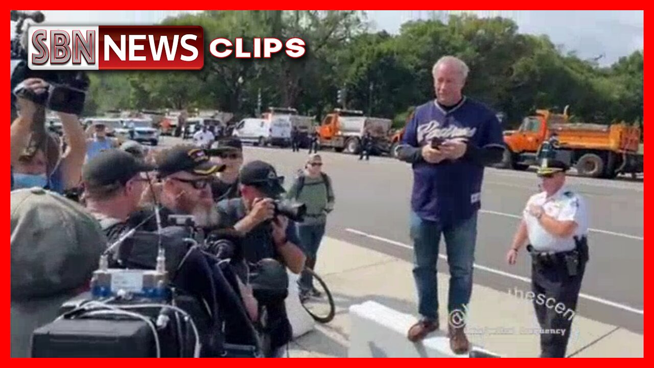 Washington DC, Confrontation Between a Counter-Protester and One of the Rallygoers - 3800