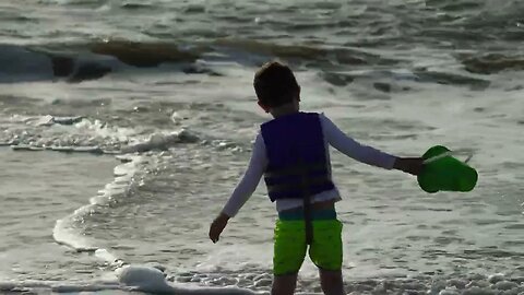 Leo in the Ocean - Fernandina Beach '23