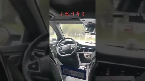 CHINA INTRODUCES THEIR DRIVERLESS ROBO TAXI! QR CODE REQUIRED.