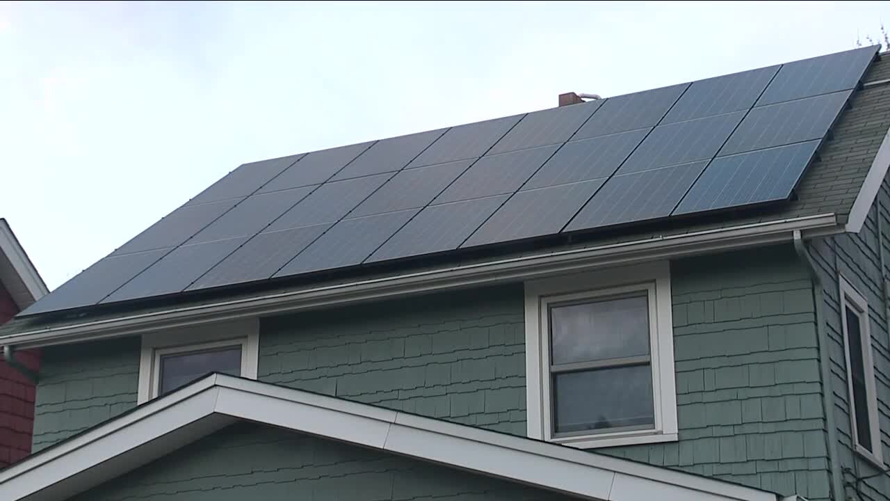 How to learn more about using solar energy in Cuyahoga County