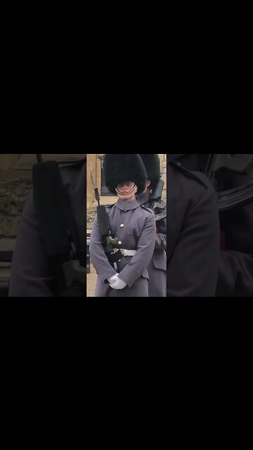 inspection tuging the belt #toweroflondon