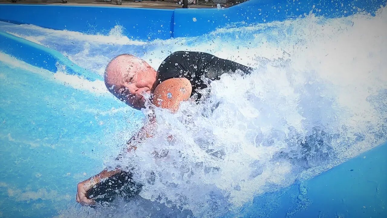 flowrider - Jack "The Ripper" - 1 (turn volume down) at Soak City, Kings Island