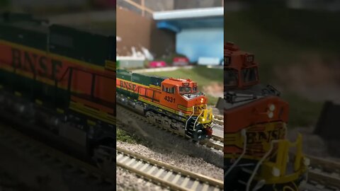 N Scaletrains Dash9s notching up