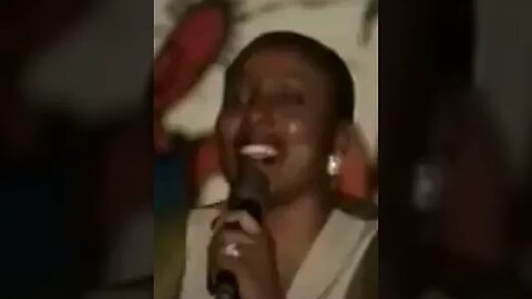 Flore de Lille Veuve Joyeuse NOSTALGIE KMER 🇨🇲 CHARLOTTE BANGO ET TOM YOM ’S Souvenirs Makossa Actus