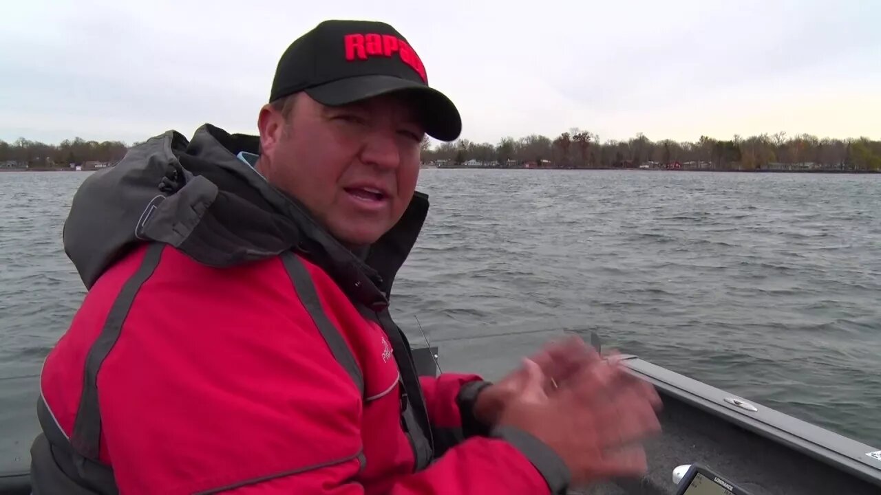 Midwest Outdoors TV Show #1665 - Tip of the Week with Tony Roach on Lowrance Electronics