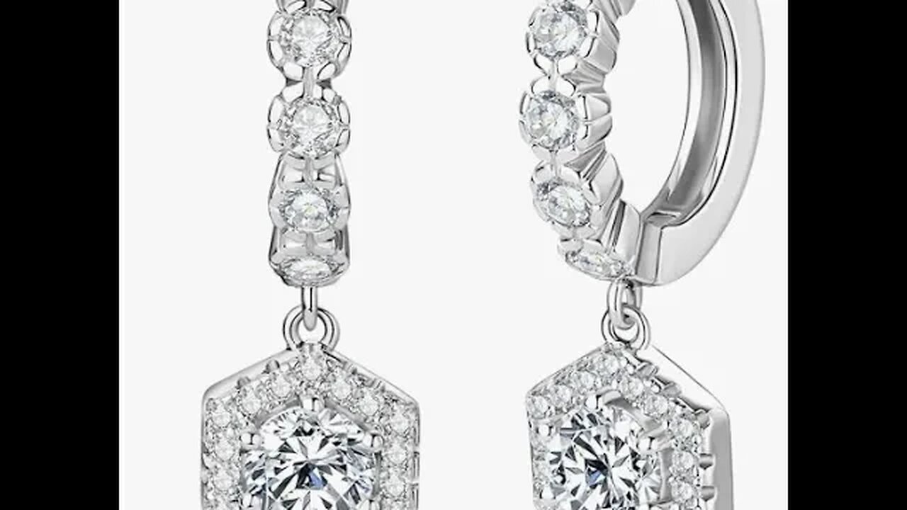 Diamonds are a girls best friend!! Christmas coming fast!