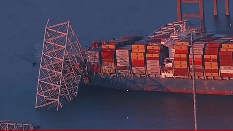 Bridge in Baltimore collapsed after cargo ship crush