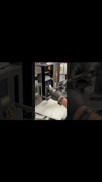 8g Hash Extraction Saturday at 10am! Our Video now are weekly on Thurs. at 4:20pm and Sat. at 10am