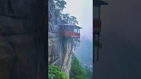 雨声冥想安眠：大自然悬崖酒店下雨声助眠冥想，助眠入梦，失眠烦恼，迎接深度睡眠与心灵疗愈#BGM#shorts #shortsvideo #rainsounds #sleepmusic #sleep