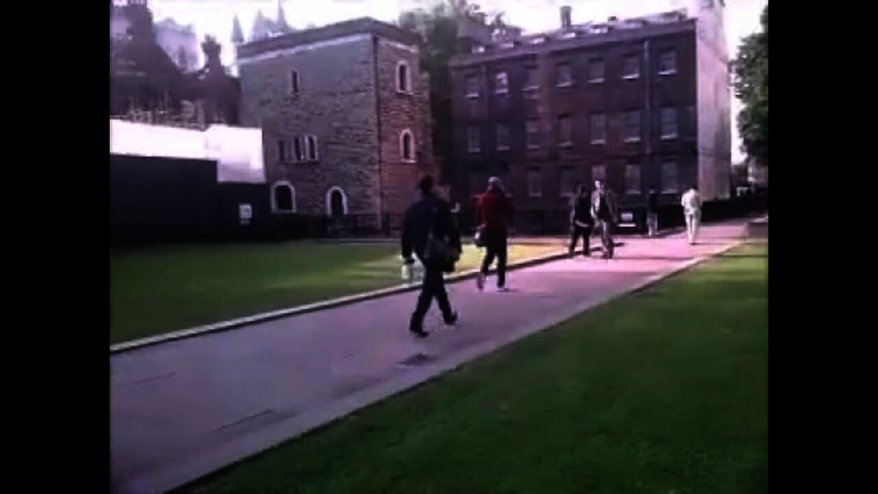 After Grenfell Protest, Campaigning on College Green (140518)