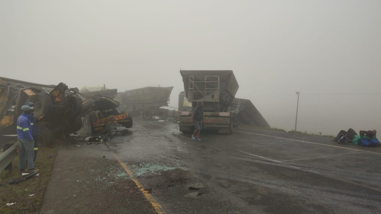 4 Trucks & 4 Cars Involved in Crash on N2 in Mpumalanga