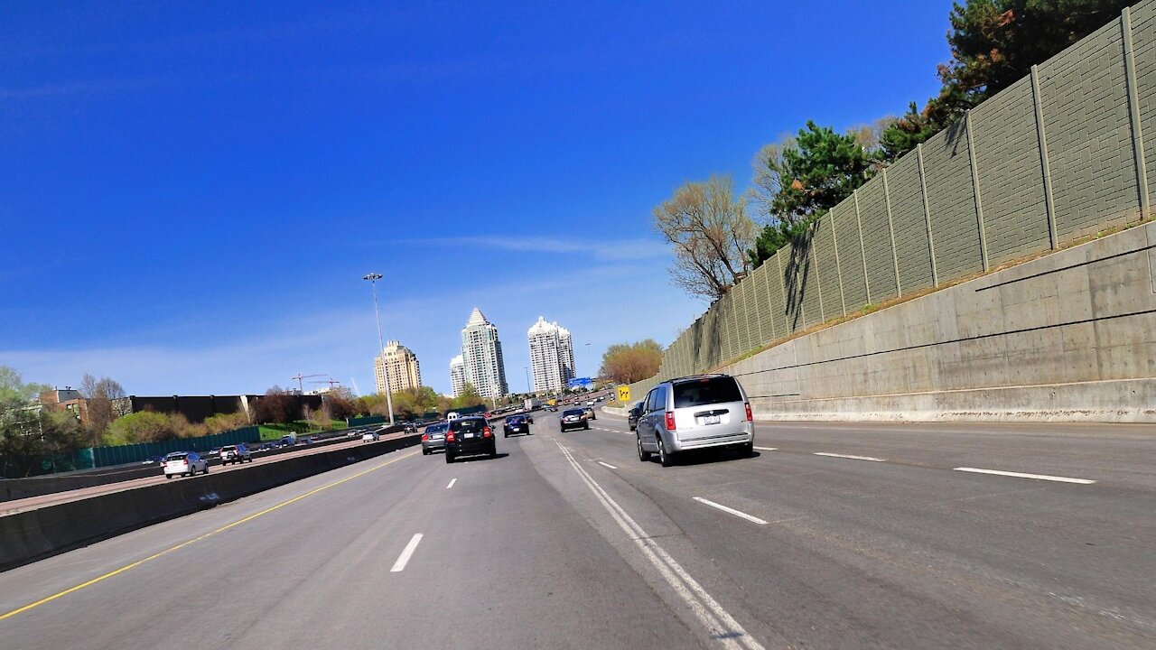 A 24-Year-Old Driver Was Just Killed By A Flying Wheel On Highway 401