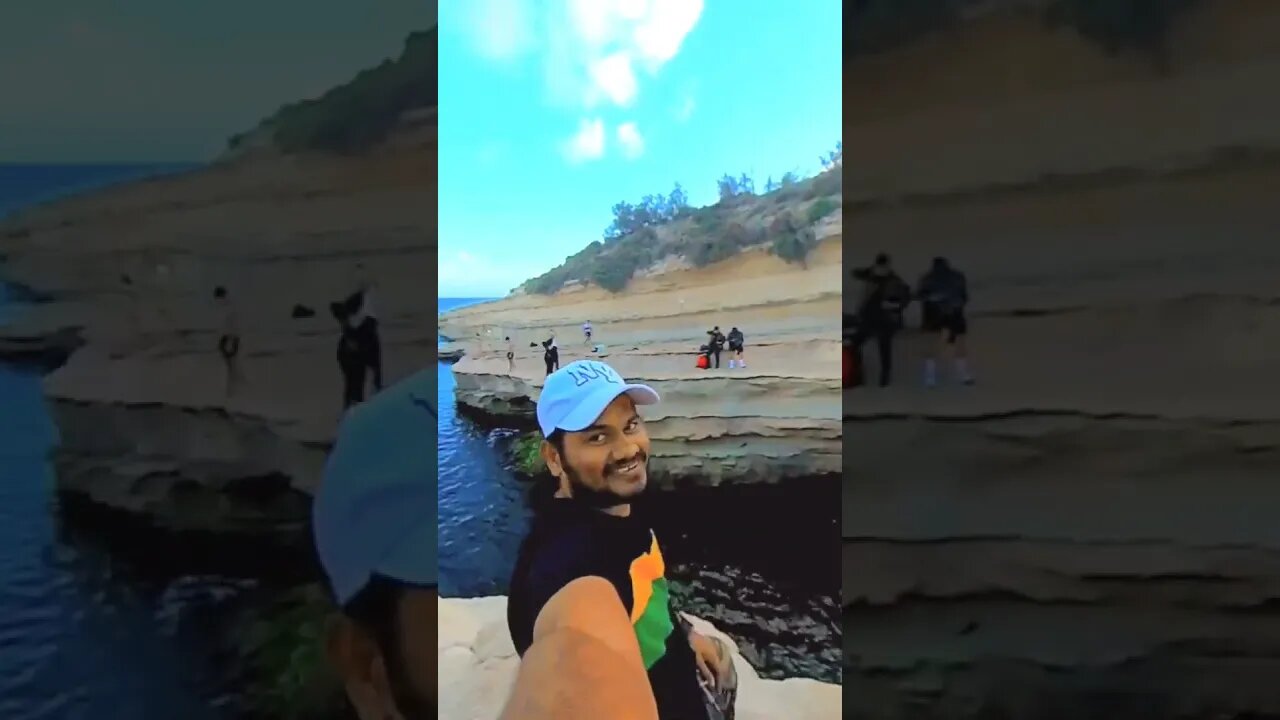 The world is your bookmark. 😍🇲🇹🤩