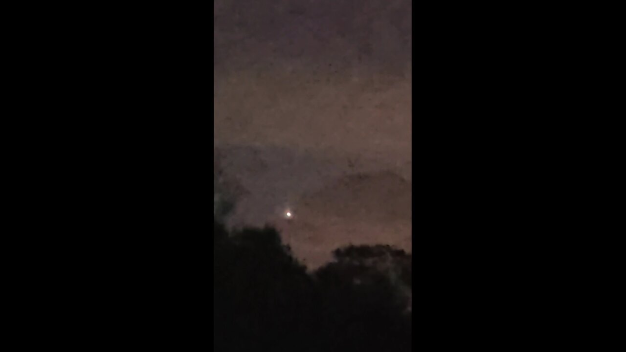 🚨Strange Lights over Oshawa Ontario Canada 🇨🇦Sat Dec 14.2024