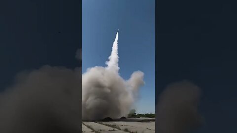🇺🇦Graphic War18+🔥Buk Missile System Destroys Air Target - Glory to Ukraine Armed Forces